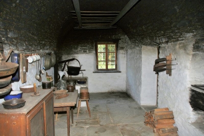 traditional farmhouse kitchen whitewashed to shoulde rheight, black above